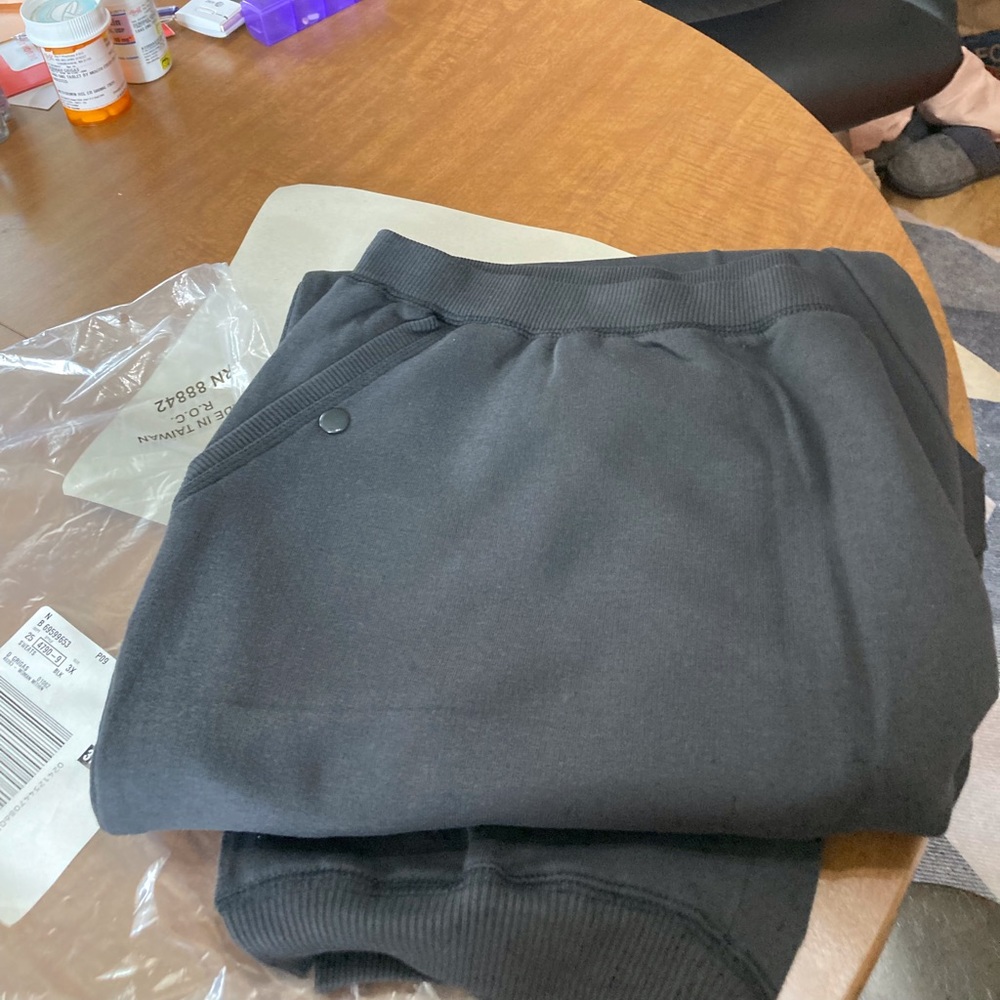 Black sweatpants NWT size 3X